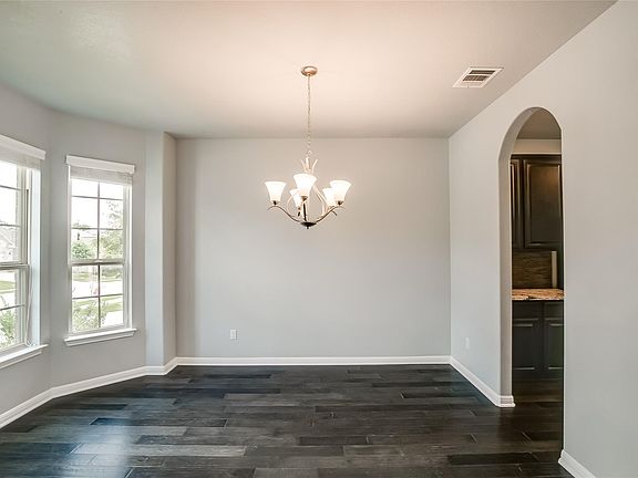 5th image of 2723 Enza Ct
