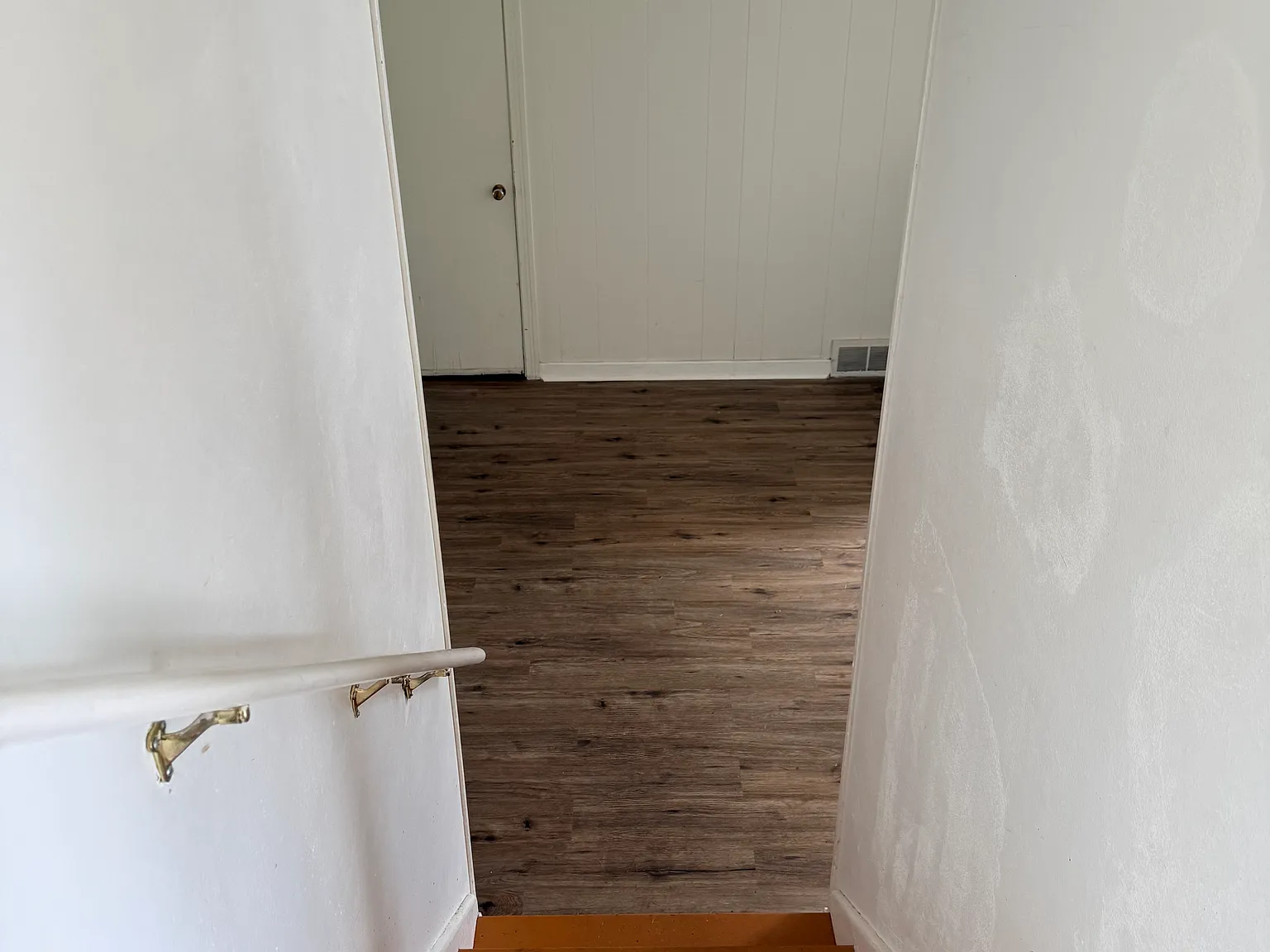 4 bed, 1.5 bath, 1700 sqft, $2,200 — Photo 3