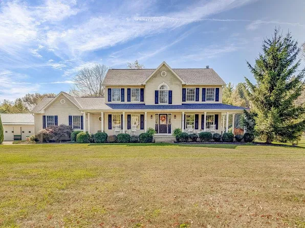 5364 Gilbert Rd, Centerburg, OH 43011