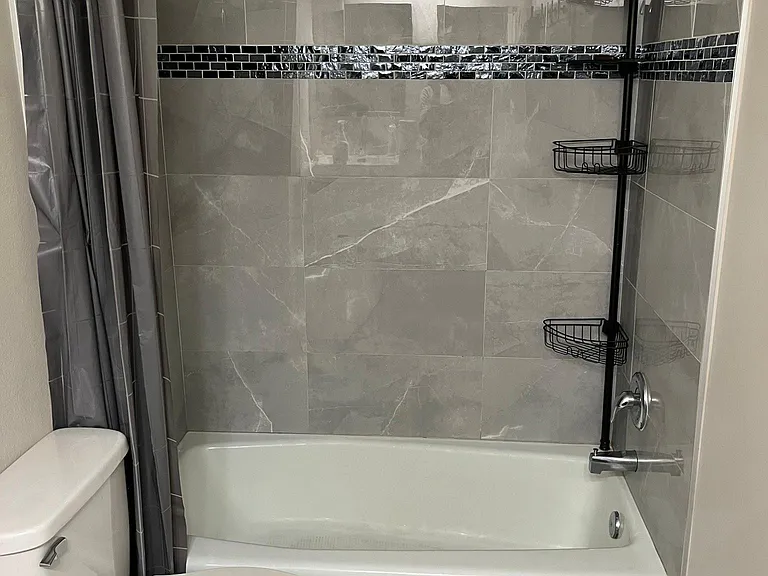 Shady Glen Ln — Photo 14