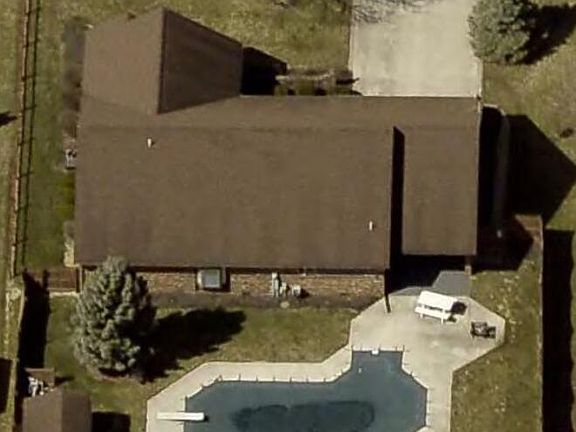 3rd image of 1722 Benham Dr