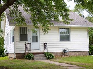 1121 Longfellow Ave, Waterloo, IA 50703