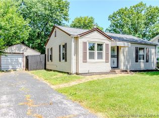 34 Louise St, Jeffersonville, IN 47130