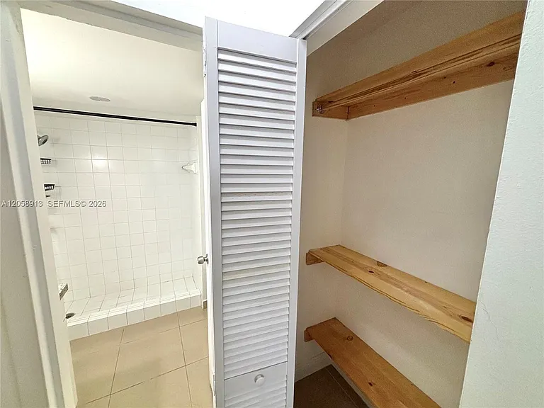 2935 NE 163rd St #5P — Photo 20