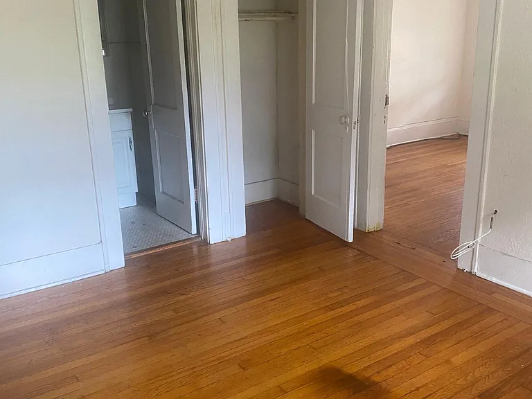 627 E Concord St #F — Photo 2