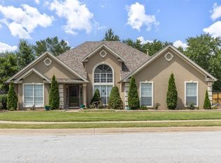 4556 W Sandingham St, Fayetteville, AR 72704