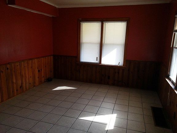 5th image of 2430 Knight Ave