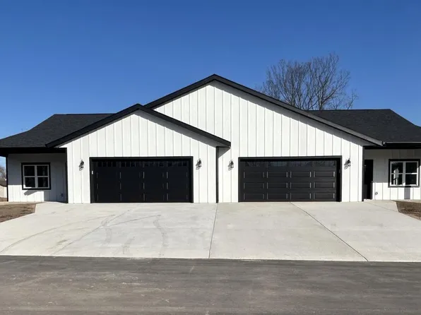 1220 Prairie Avenue, Janesville, WI 53545