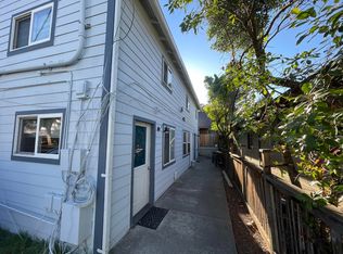 36 Dewey St #2, Ashland, OR 97520