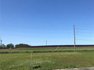 8305 Hermitage Dr, Chalmette, LA 70043