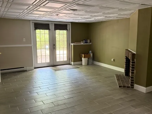 274 Gray Rd #3, North Yarmouth, ME 04097