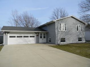 1033 Phyllis Ave, Princeton, IL 61356