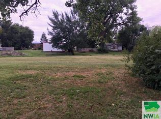 104 S Nichols Ave, Mission Hill, SD 57046