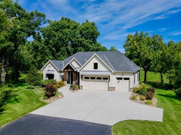10000 Hollingsworth Rd, Kansas City, KS 66109