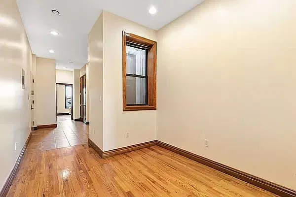 Rented by Compass | media 9