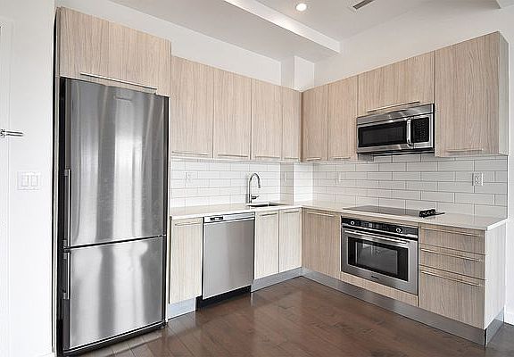 2nd image of 3040 21st St #3