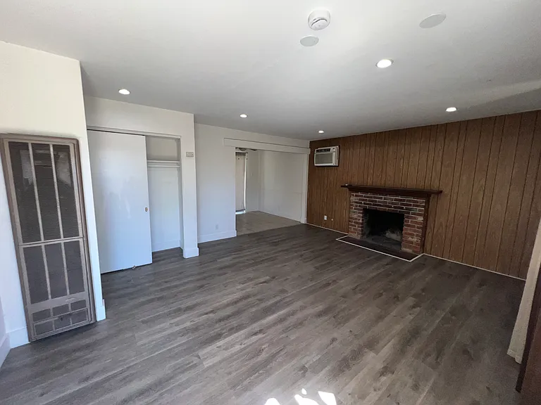 5409 48th Ave — Photo 26