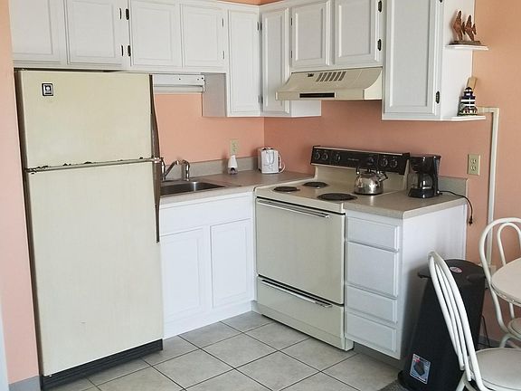 3rd image of 222 N Carolina Beach Avenue N #109