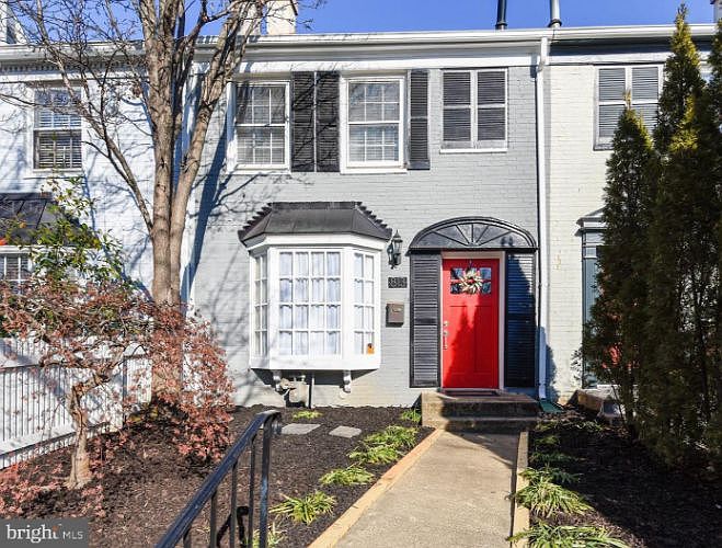 1st image of 813 Green St
