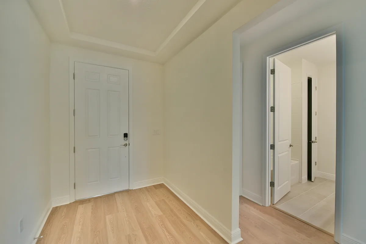 Building Photo - 1204 Pampus Dr