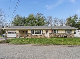 520 Guy Rd, Phillipsburg, NJ 08865