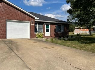 104 Croghan Way, Vine Grove, KY 40175