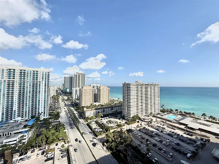 1985 S Ocean Dr #22P — Photo 3