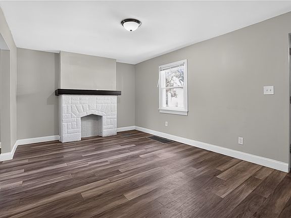 3rd image of 320 Fernhill Ave
