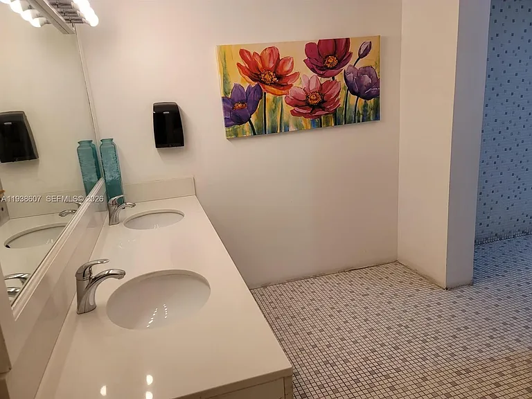 401 Golden Isles Dr #1114 — Photo 50