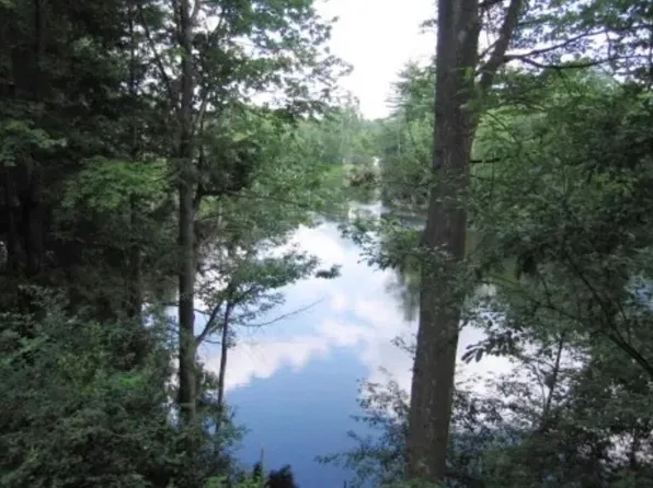 9 Browns Ct, Warrensburg, NY 12885