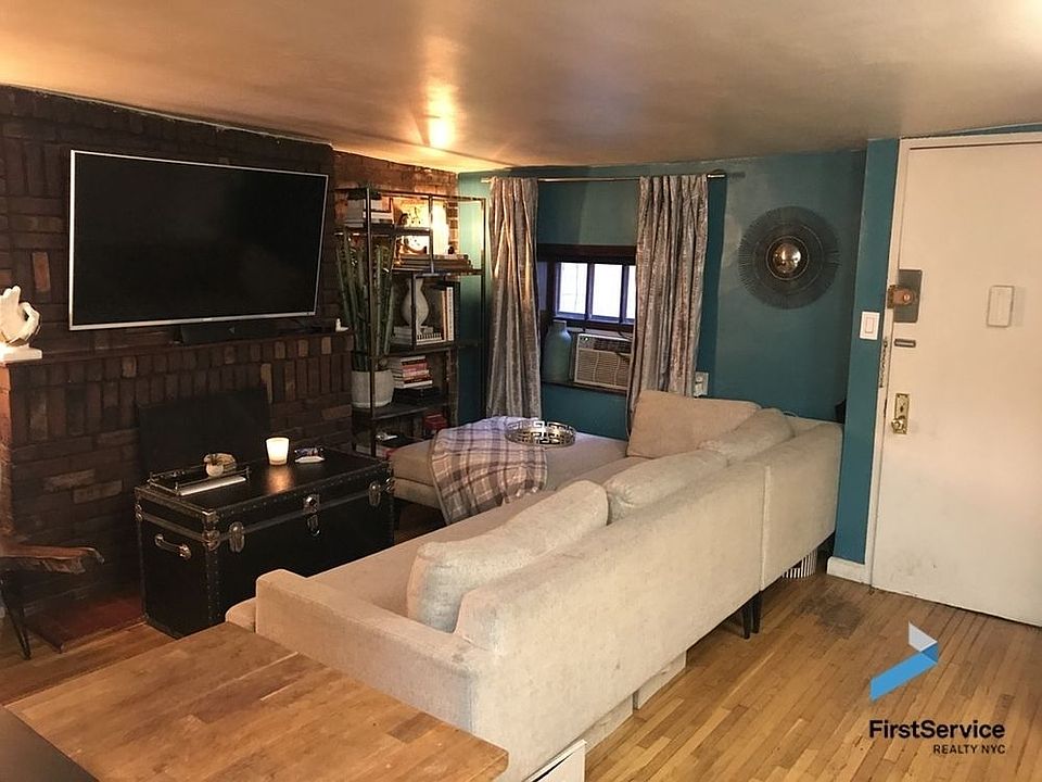 2nd image of 21 E 21st St APT 6D