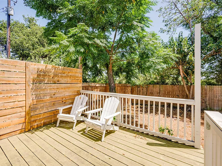 1400 Marcus Pl #B — Photo 33