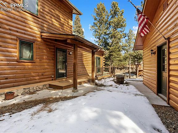 2nd image of 1325 Spruce Ridge Ln