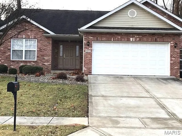 3 bed, 3.0 bath, 1446 sqft, $2,295 — Photo 1