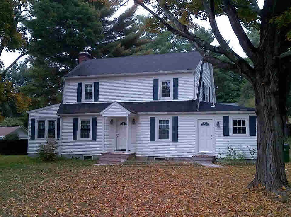 2nd image of 2 Sheldon Dr #0