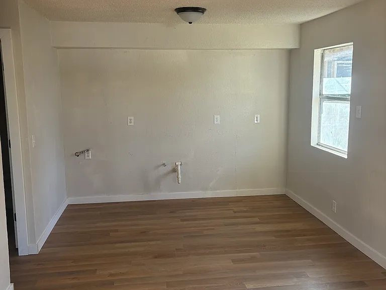 206 S MLK Blvd - 1 — Photo 2