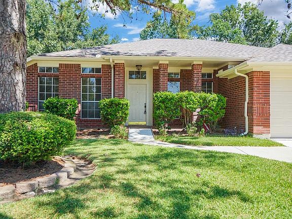 3rd image of 16314 Indian Cypress Dr