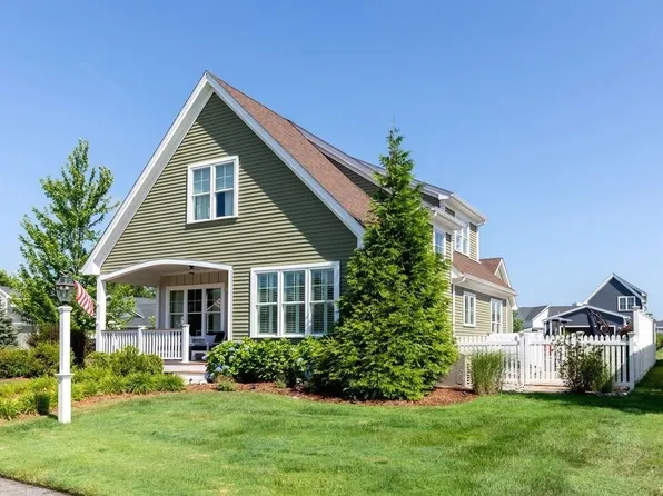 2 Sawgrass Ln, Plymouth, MA 02360