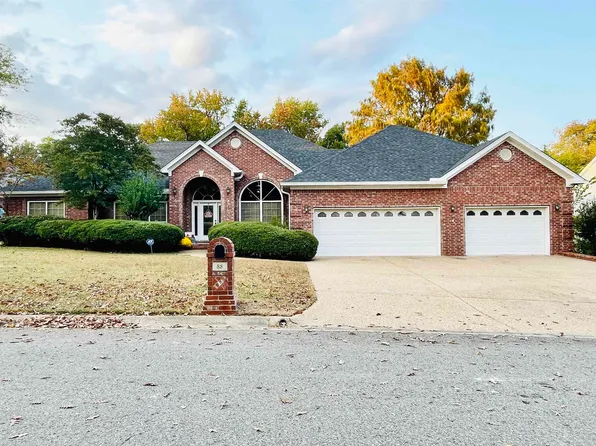 88 Norfork Dr, Maumelle, AR 72113