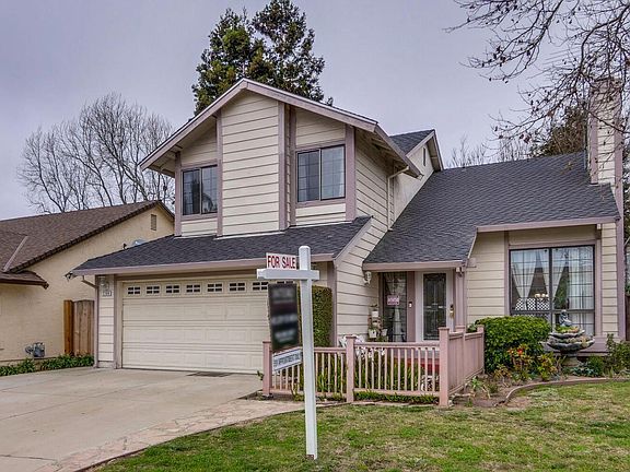3rd image of 2280 Emerald Hills Cir