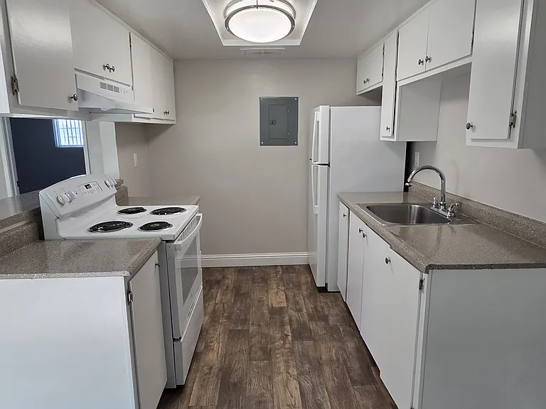 Unit 57 kitchen