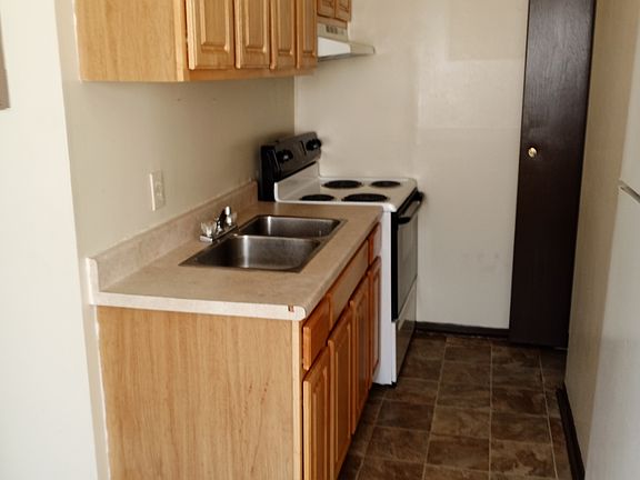 3rd image of 5360 Eastgate Dr