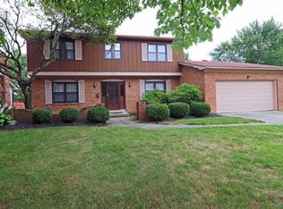 6090 Darby Ln, Columbus, OH