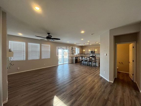 4th image of 15899 E Warner Dr