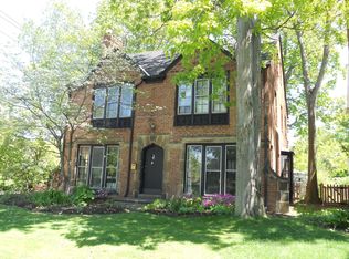 2431 Traymore Rd, University Heights, OH 44118