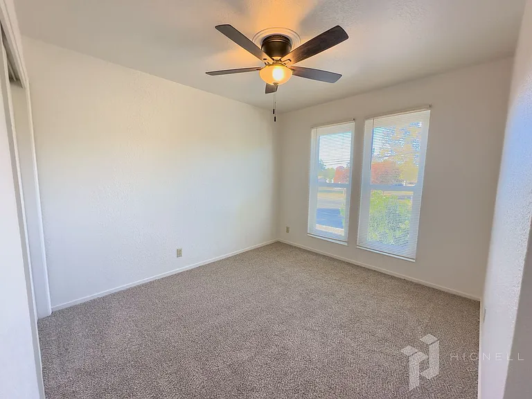 Tuscan Villa Apartments — Photo 23