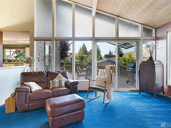 4th image of 341 Mackenzie Dr