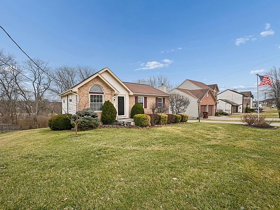 2nd image of 9877 Flagstone Dr