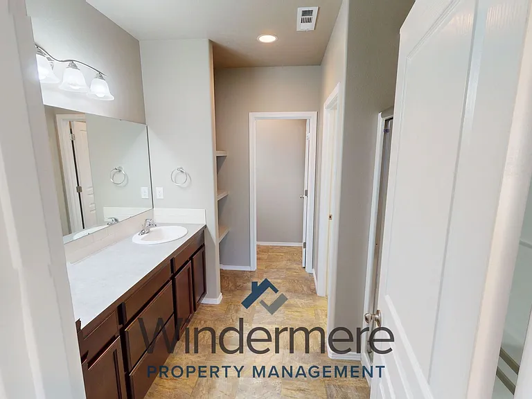 1349 SW Virginia St — Photo 11