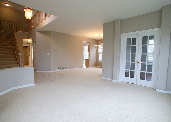 5th image of 1092 Smithfield Ct